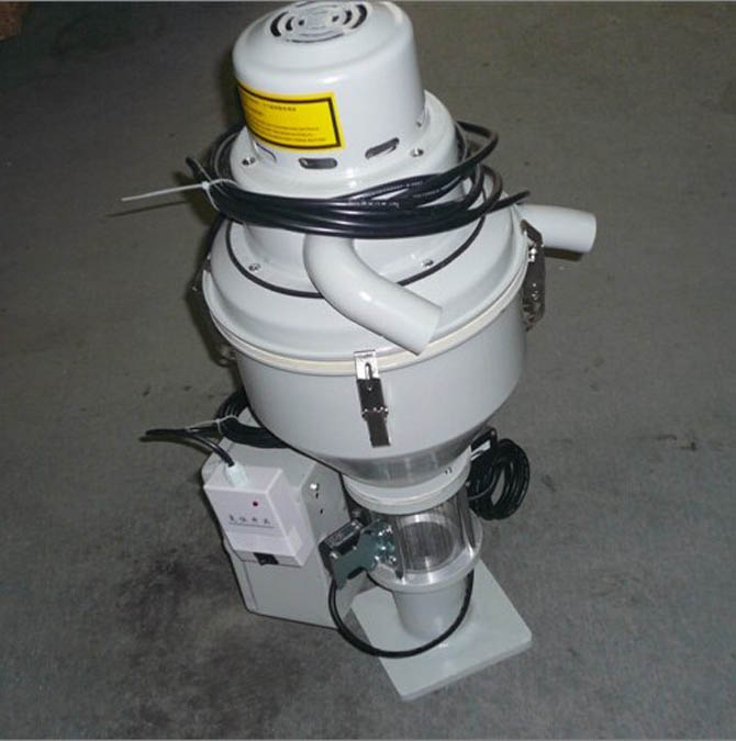 300带电眼吸料机